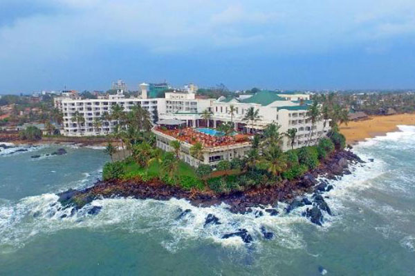 Mount Lavinia Beach